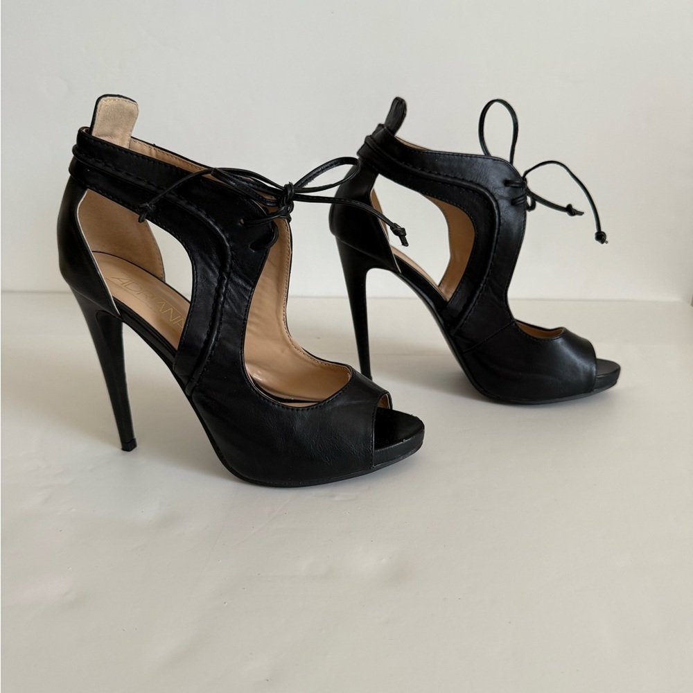 Adriana New York Black Heels - Picture 12 of 12